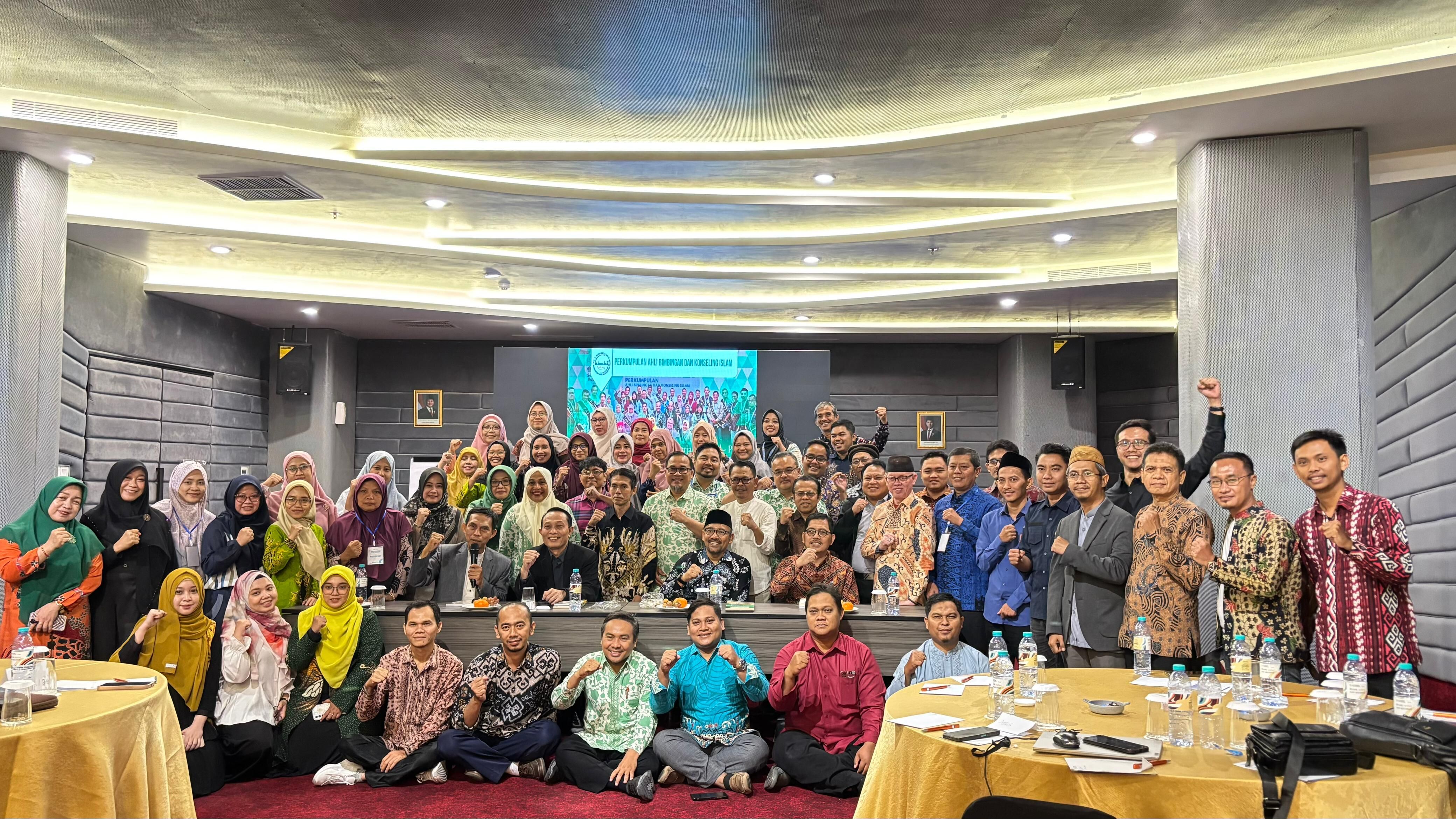KAPRODI BKI IAIN SAS BABEL BERPARTISIPASI DALAM MUKERNAS PABKI DI UIN SUNAN AMPEL SURABAYA