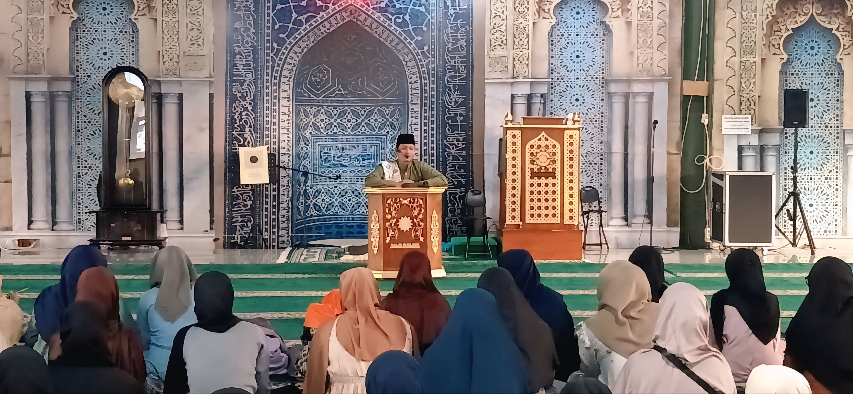 MAHASISWA PRODI BKI IAIN SAS BABEL, YOGI CRISTIAN (KADER DA'I MUDA NASIONAL KEMENAG RI) MENGISI KAJIAN AHAD PAGI DI MASJID MUHAJIRIN PANGKALPINANG